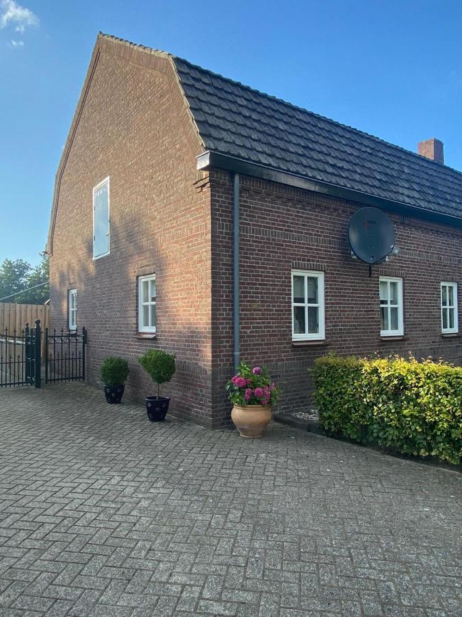 Op Ut Schoor Apartment Sint-Oedenrode Exterior photo